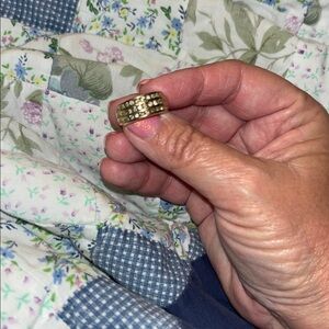 10k gold, multi-diamond ring